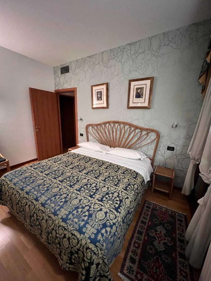 Palazzo Brando - Living Apartments Тревизо Екстериор снимка