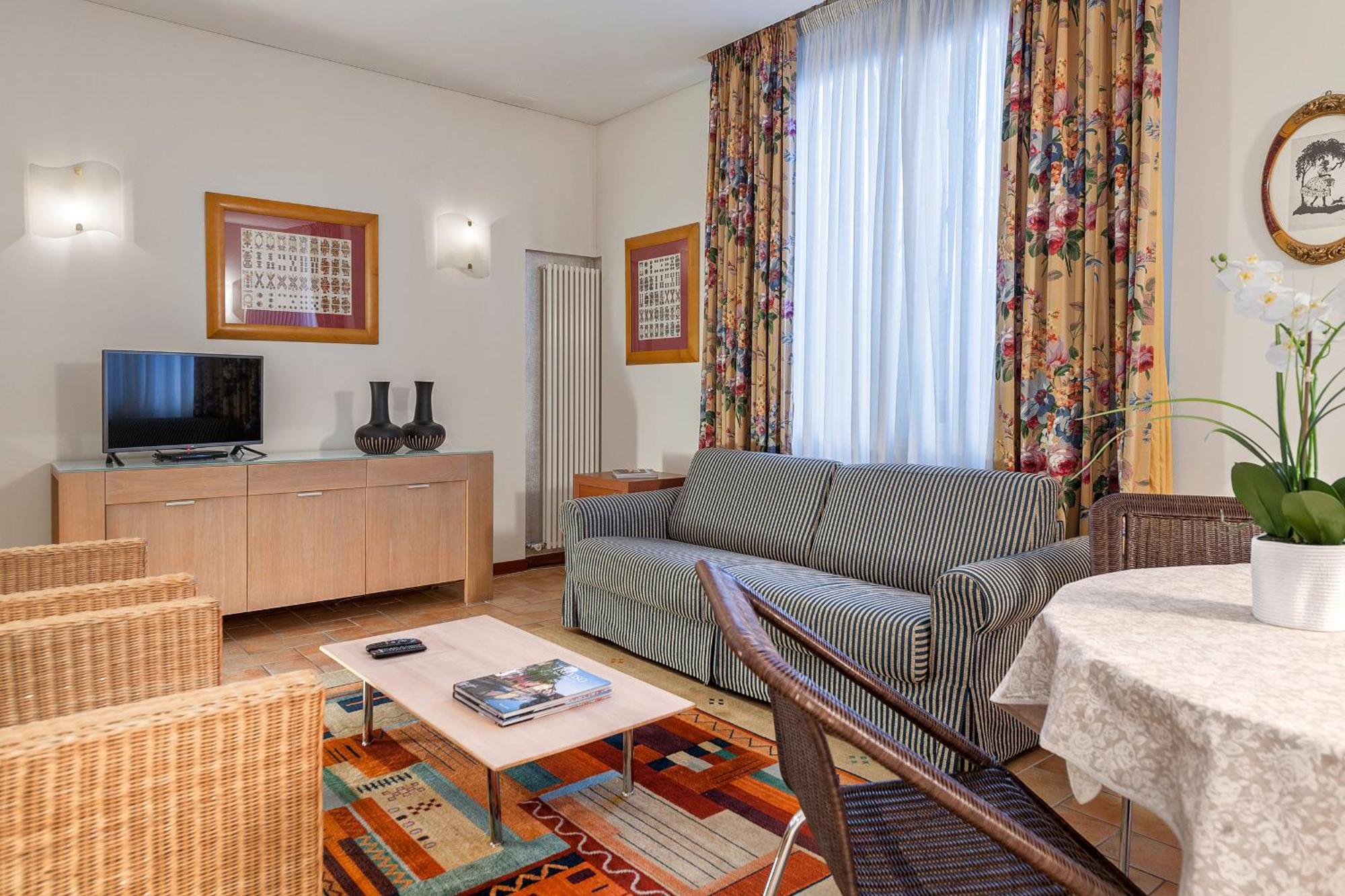 Palazzo Brando - Living Apartments Тревизо Стая снимка