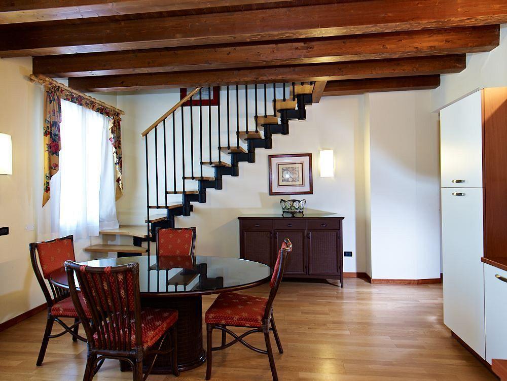 Palazzo Brando - Living Apartments Тревизо Екстериор снимка