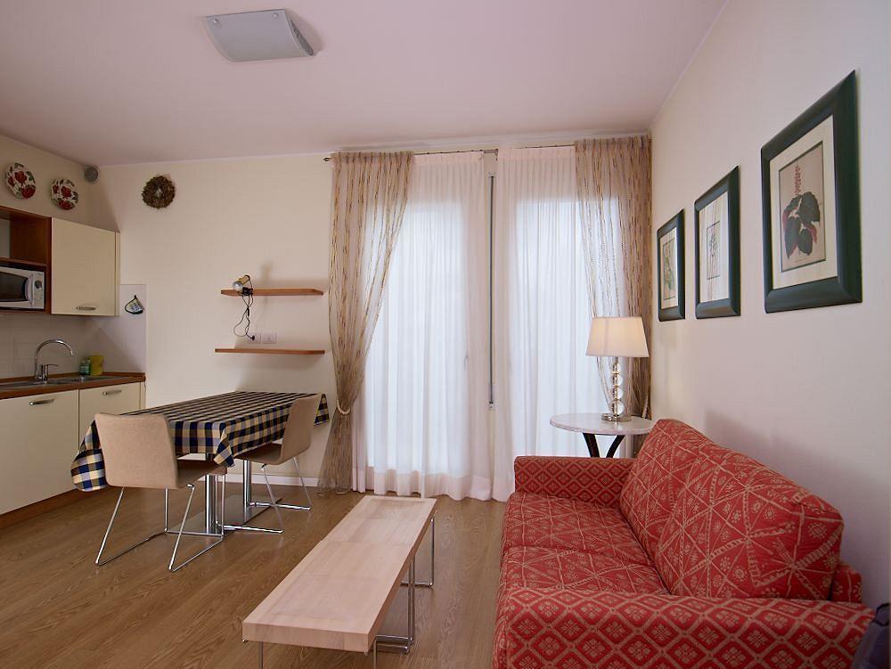 Palazzo Brando - Living Apartments Тревизо Екстериор снимка