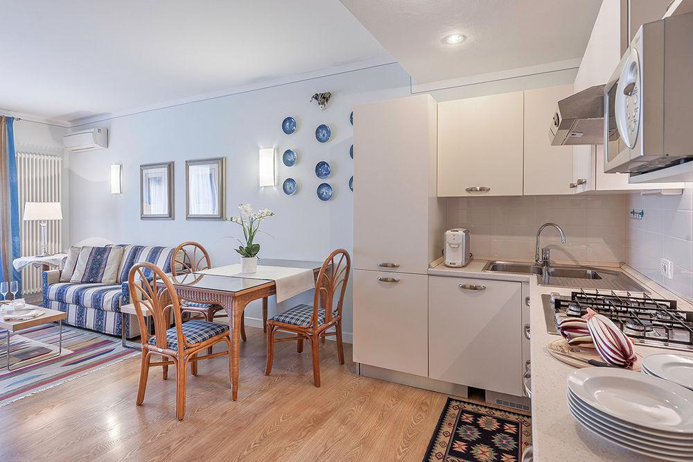 Palazzo Brando - Living Apartments Тревизо Екстериор снимка