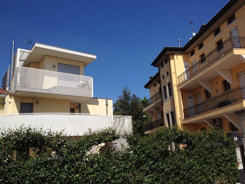 Palazzo Brando - Living Apartments Тревизо Екстериор снимка
