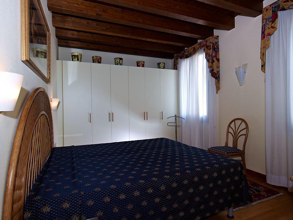 Palazzo Brando - Living Apartments Тревизо Екстериор снимка