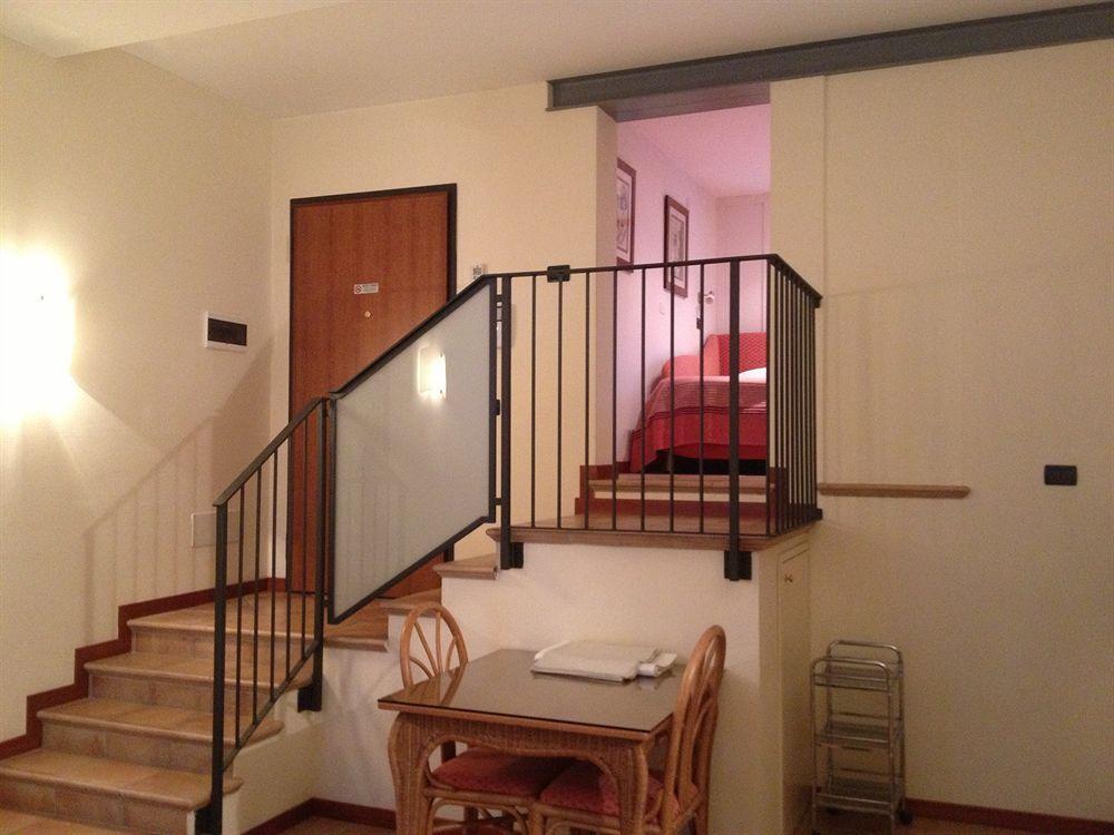 Palazzo Brando - Living Apartments Тревизо Екстериор снимка