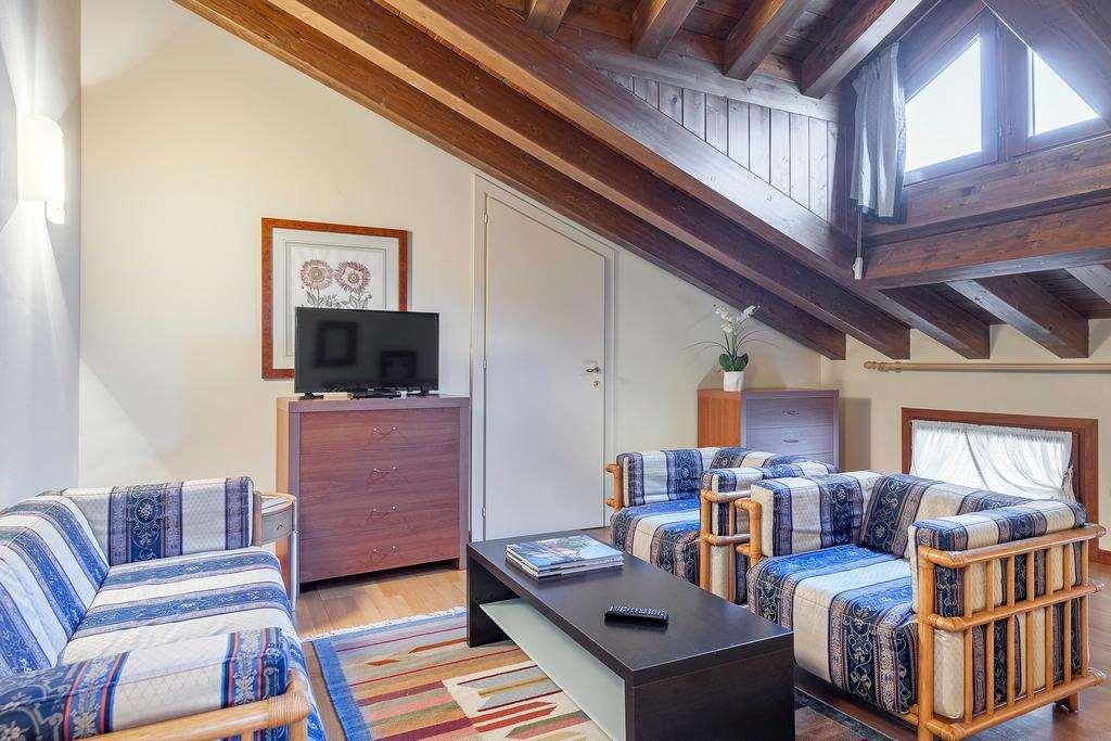 Palazzo Brando - Living Apartments Тревизо Стая снимка